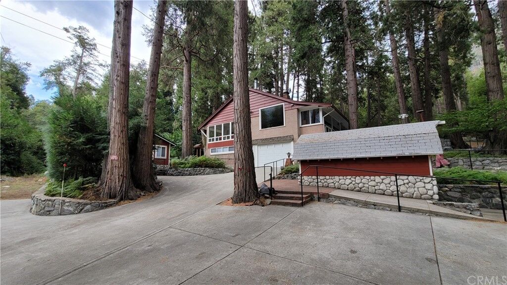 Property Photo:  39779 Fern Lane  CA 92339 