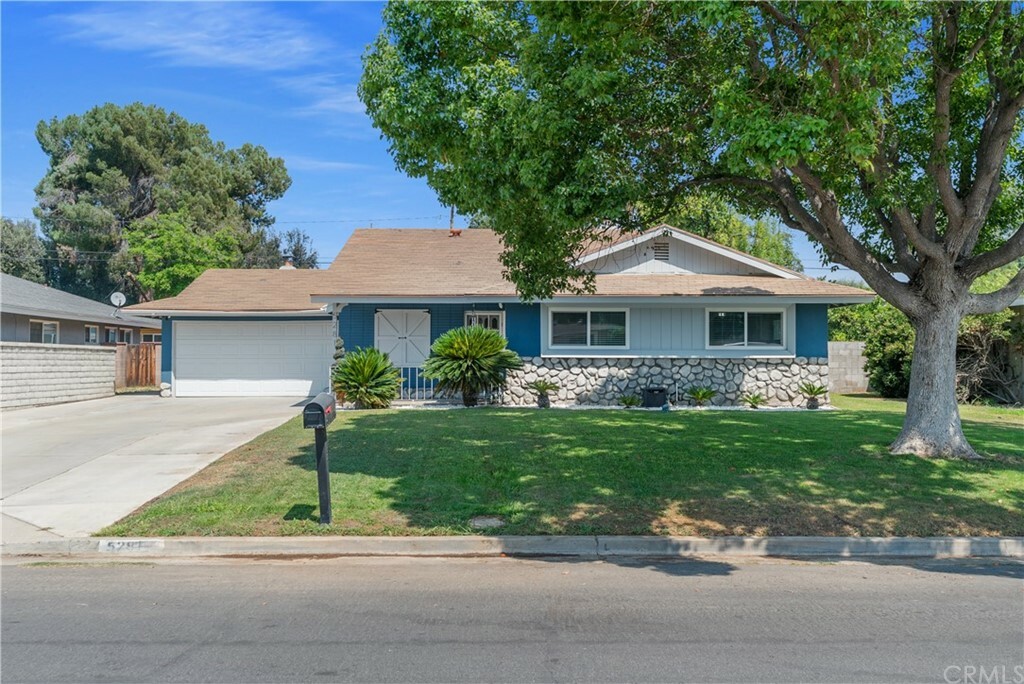 Property Photo:  5281 Greenbrier Drive  CA 92504 