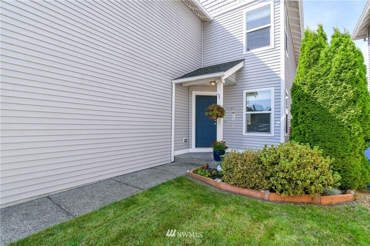 Property Photo: 20320 48th Avenue E WA 98387