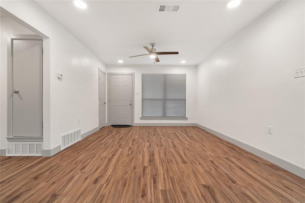 Property Photo:  2233 52nd Street  TX 75216 