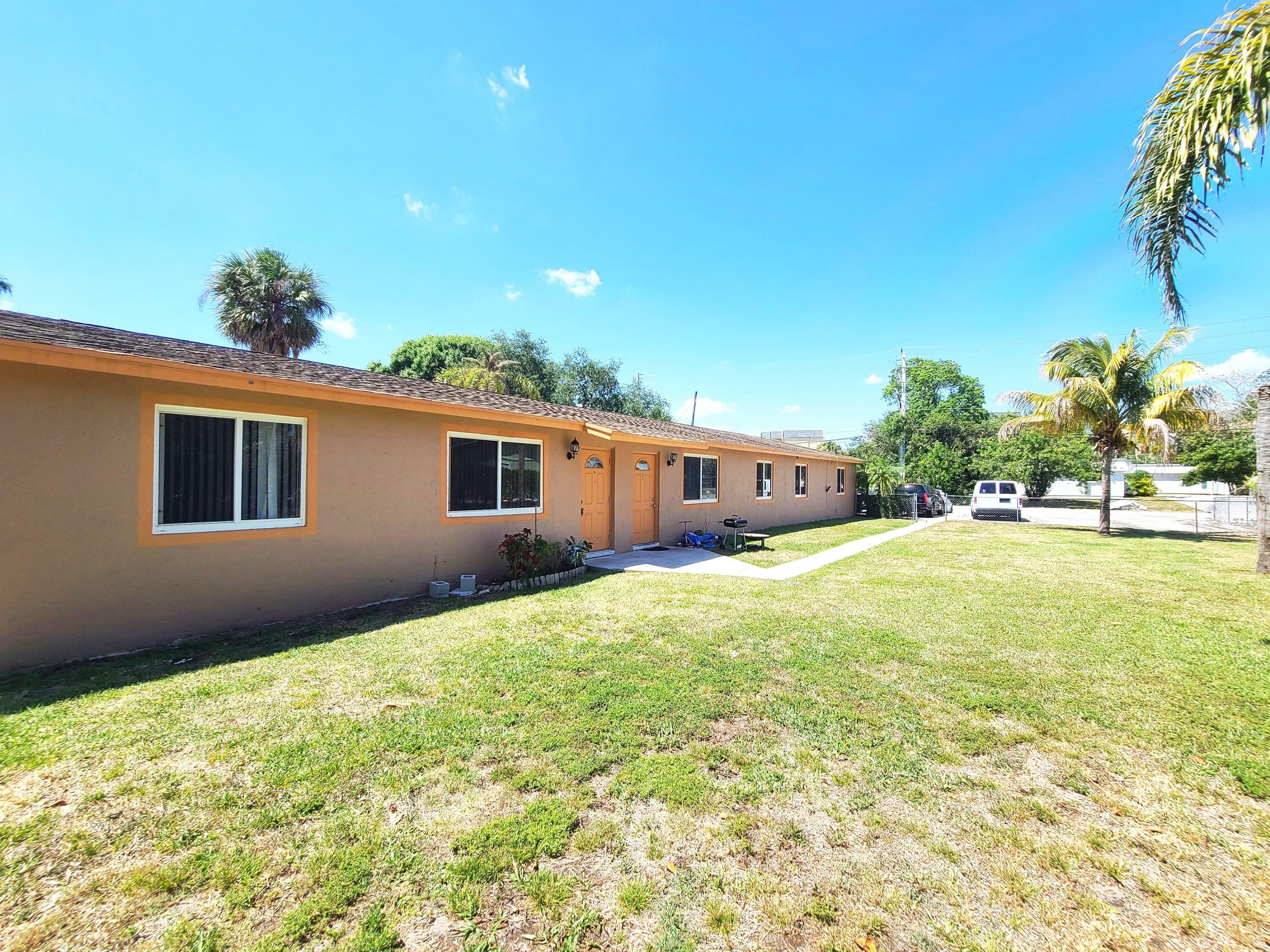 Property Photo: 4884 Orlando Avenue 3 FL 33417