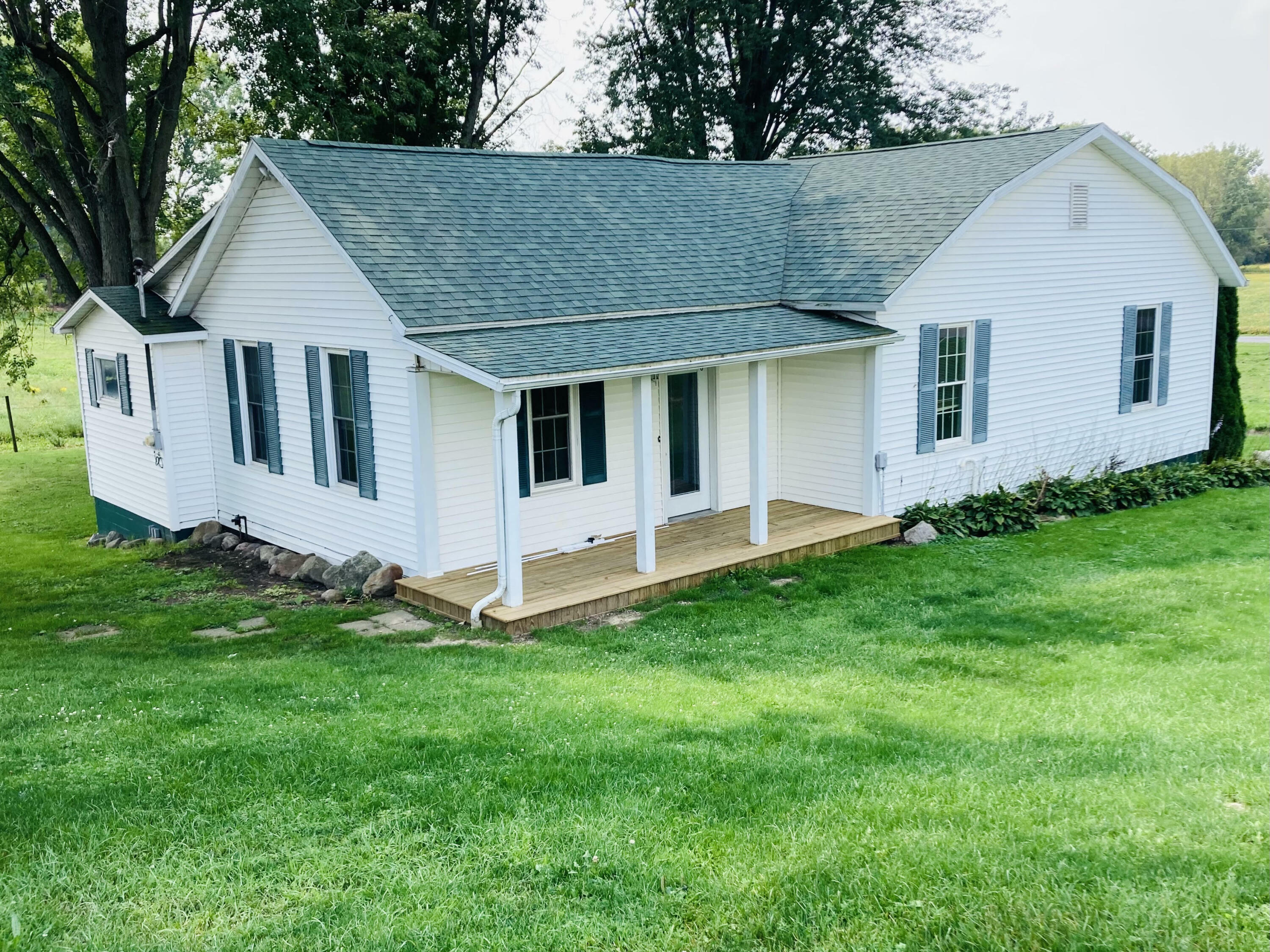 Property Photo:  5370 Hartman Road  MI 49111 