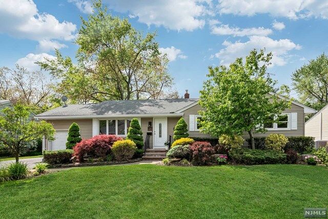 Property Photo:  138 Sunset Street  NJ 07628 