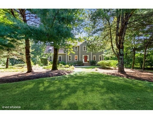 Property Photo: 7 Winslow Way MA 02048