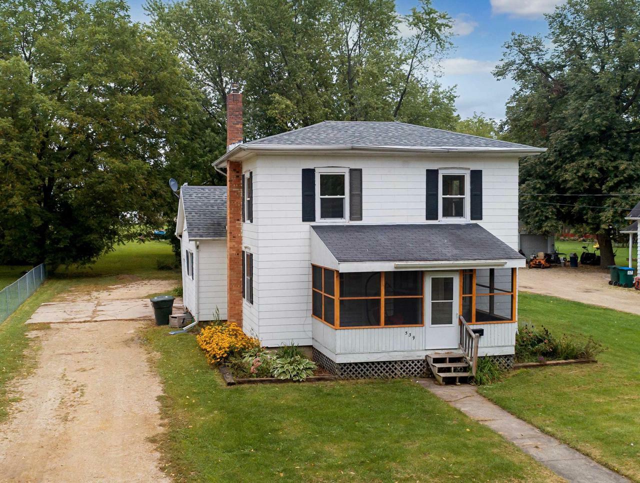 Property Photo:  539 Eureka Street  WI 54971 