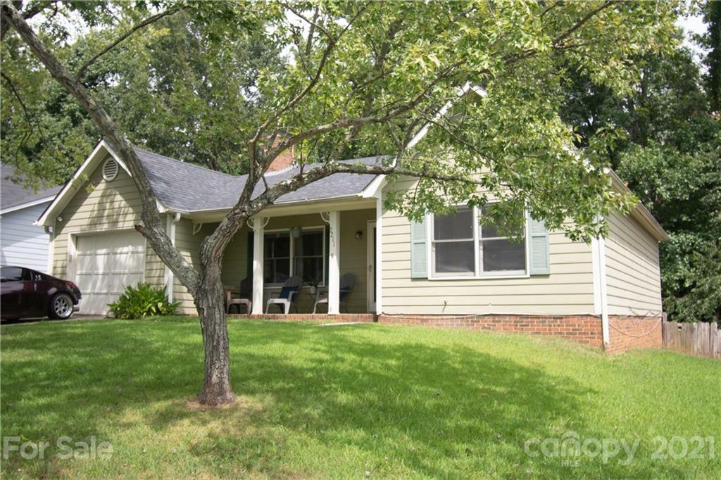 Property Photo:  7211 Rockwood Forest Lane  NC 28212 