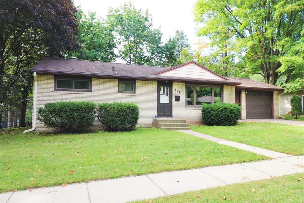609 Lawrence Avenue  Rothschild WI 54474 photo