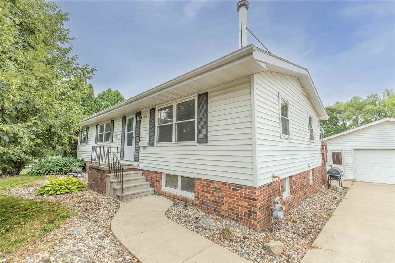 Property Photo:  310 6th Street  IA 50604 