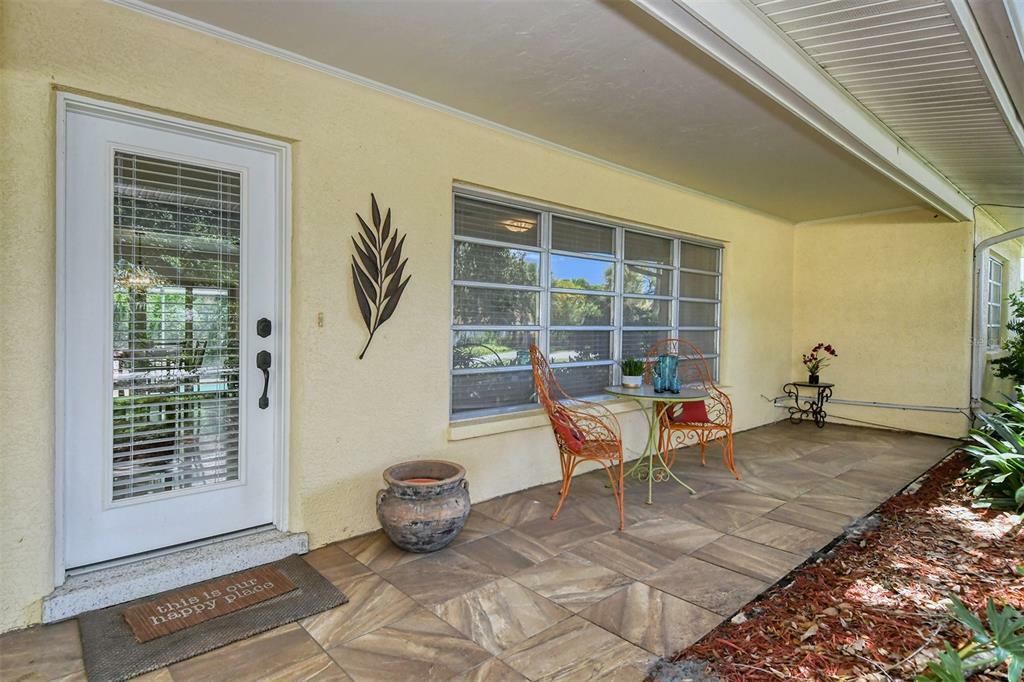 Property Photo:  1111 Nokomis Avenue S  FL 34285 