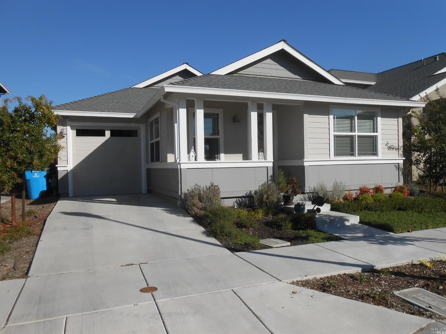 Property Photo: 2314 Aria Place CA 95403