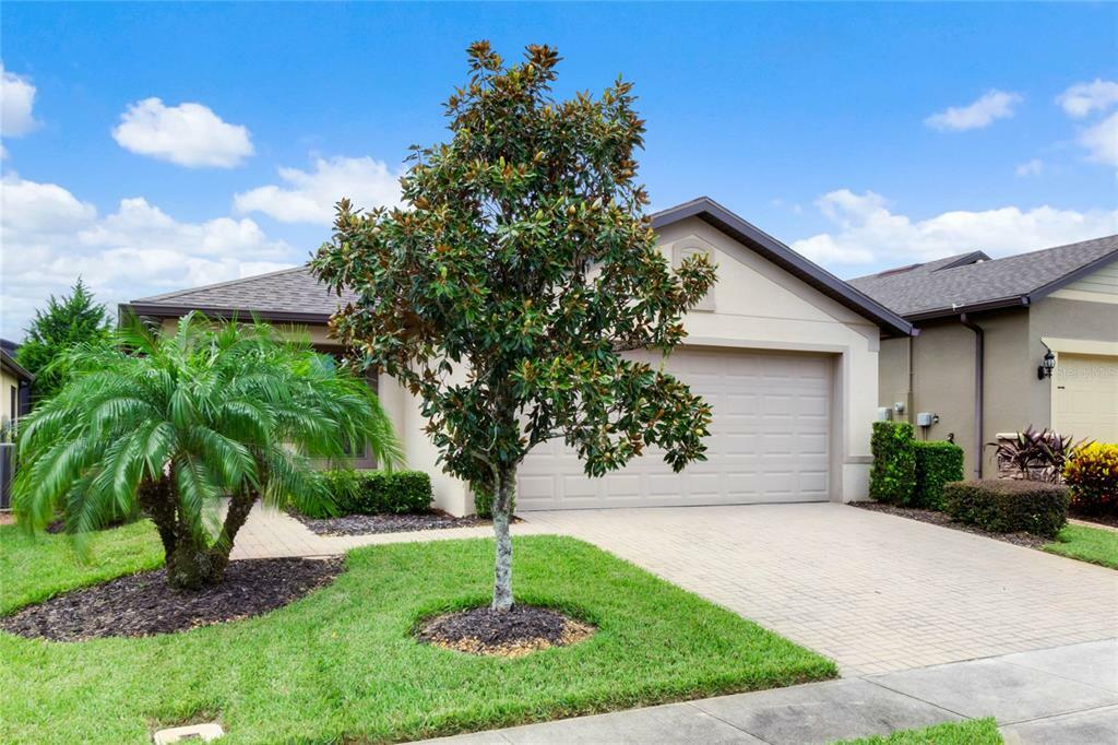 Property Photo: 535 Pamplona Place FL 33837