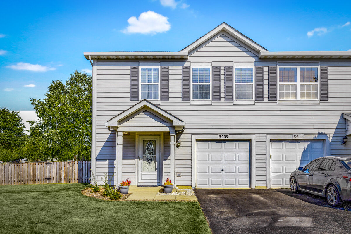 Property Photo:  3209 Edward Street  IL 60545 