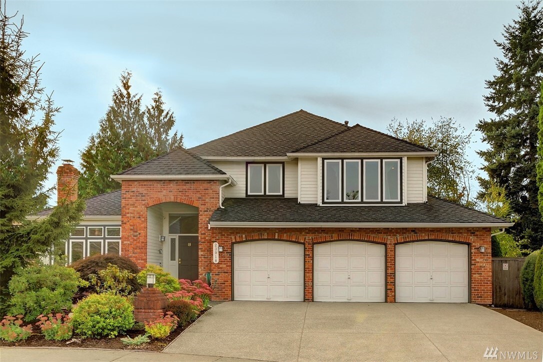 Property Photo: 23918 21st Dr SE WA 98021