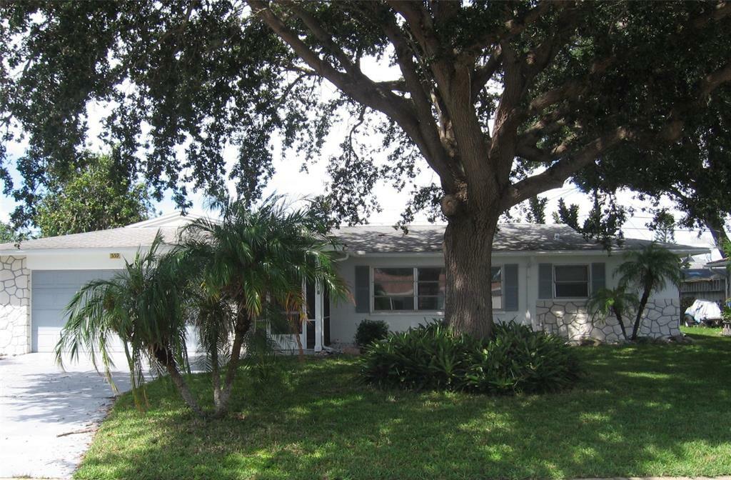 Property Photo:  559 Mount Vernon Drive  FL 34293 