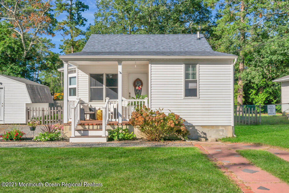 Property Photo:  1617 Ewart Road  NJ 08731 