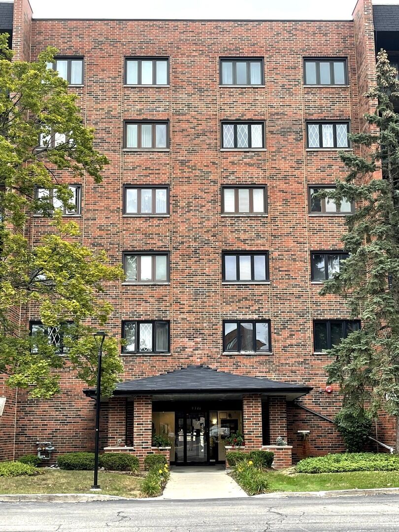 Property Photo:  9346 Landings Lane 101  IL 60016