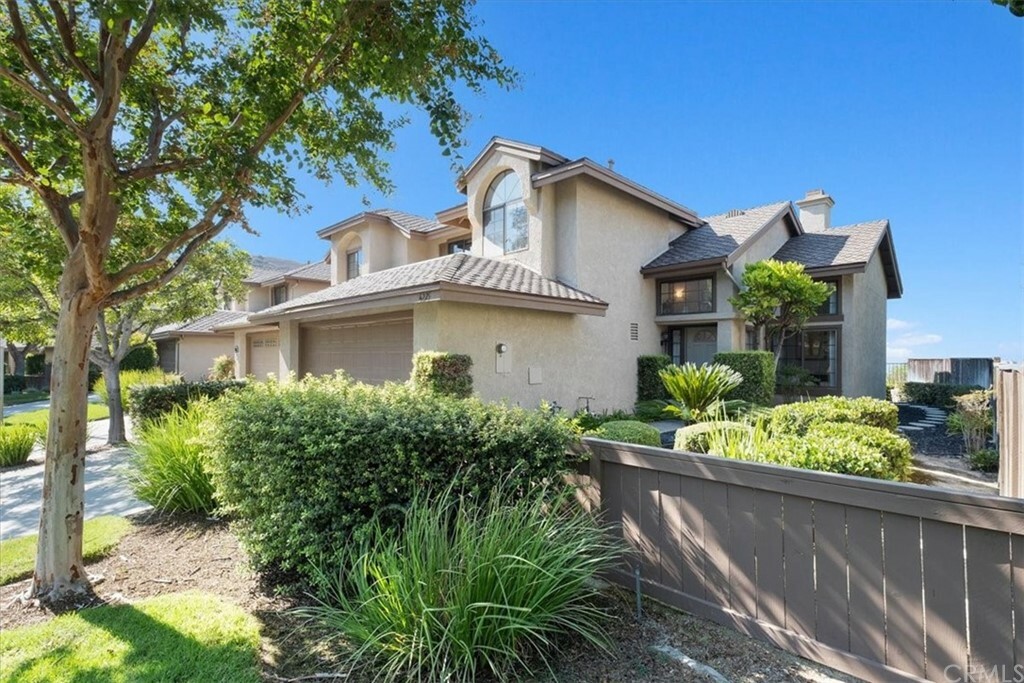 Property Photo: 6225 E Twin Peak Circle CA 92807