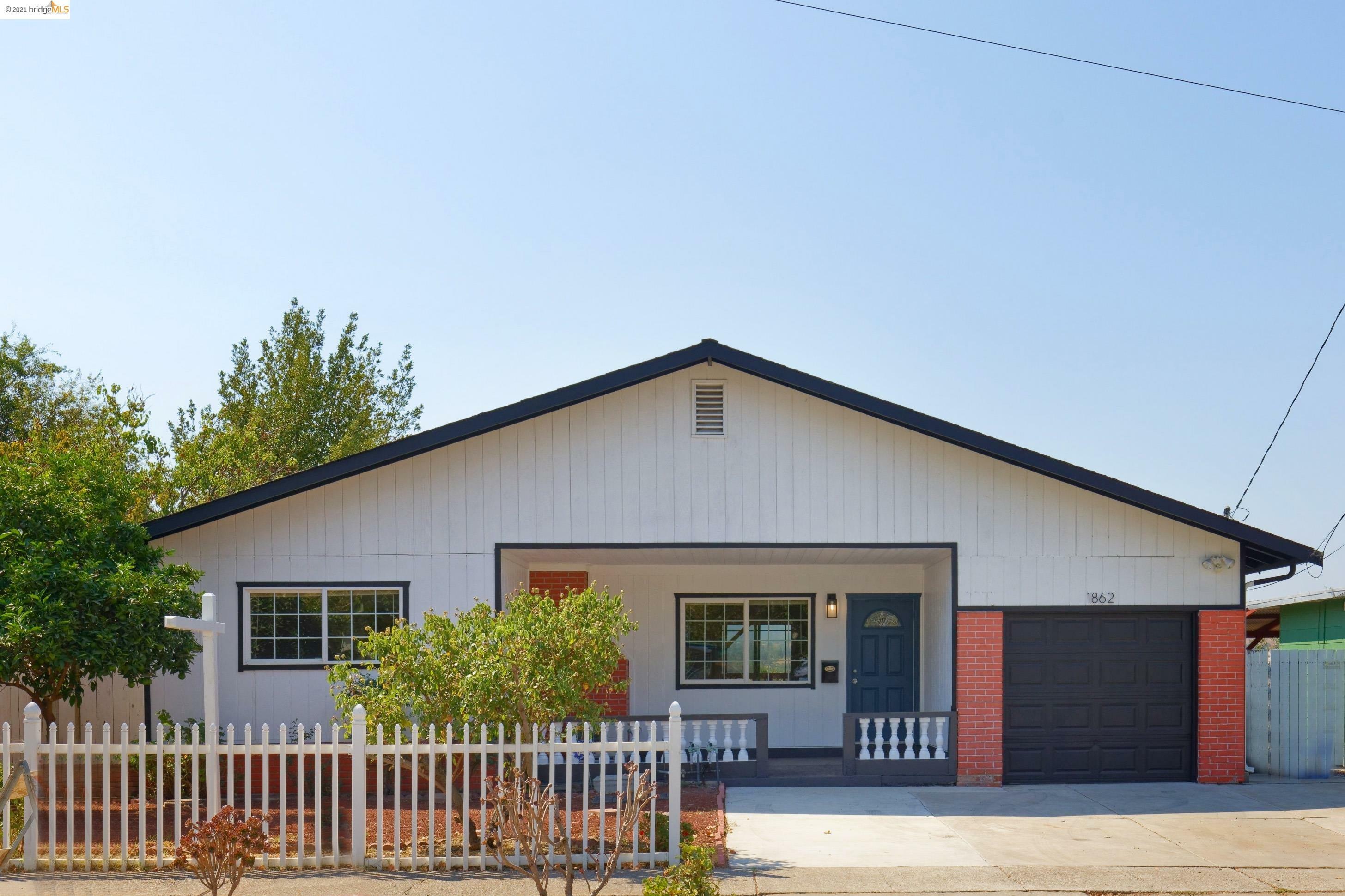 Property Photo:  1862 Overhill Rd  CA 94520 