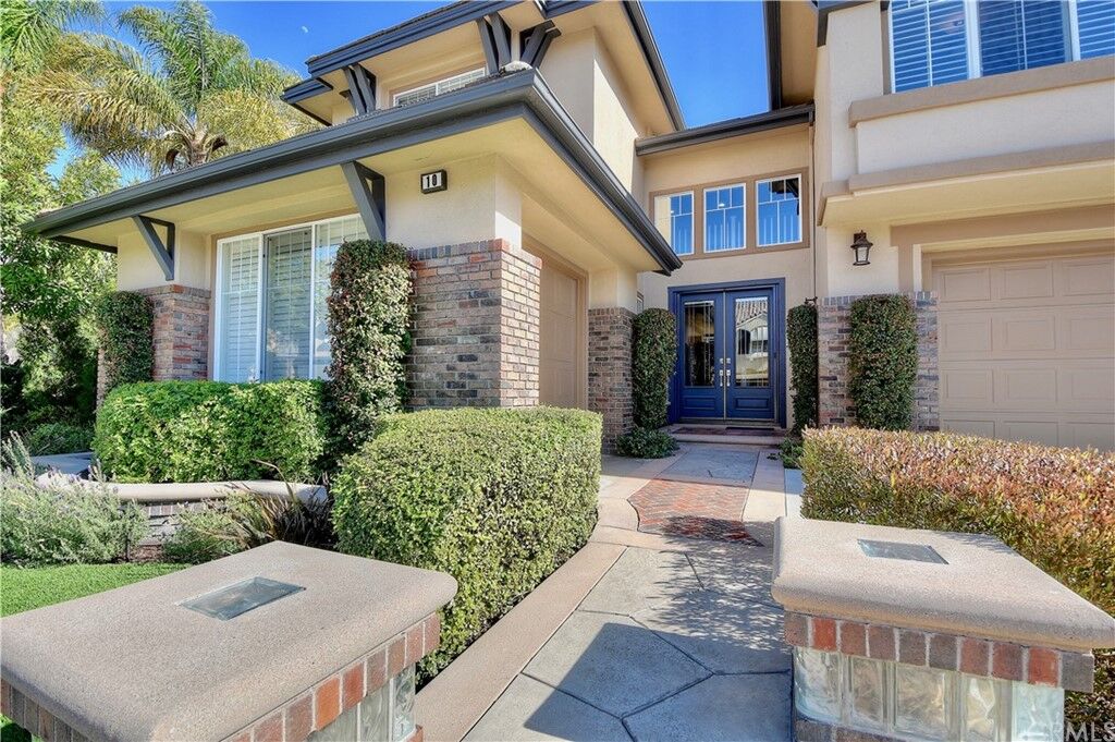 Property Photo: 10 Westchester Court CA 92679