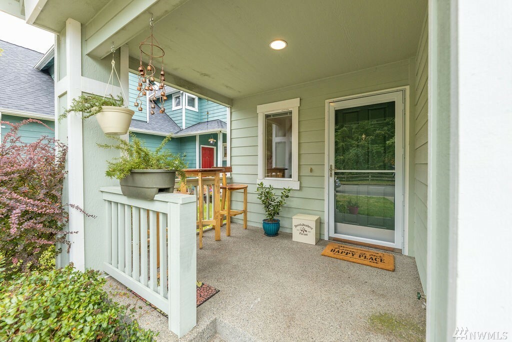 Property Photo:  6515 80th St NE  WA 98270 