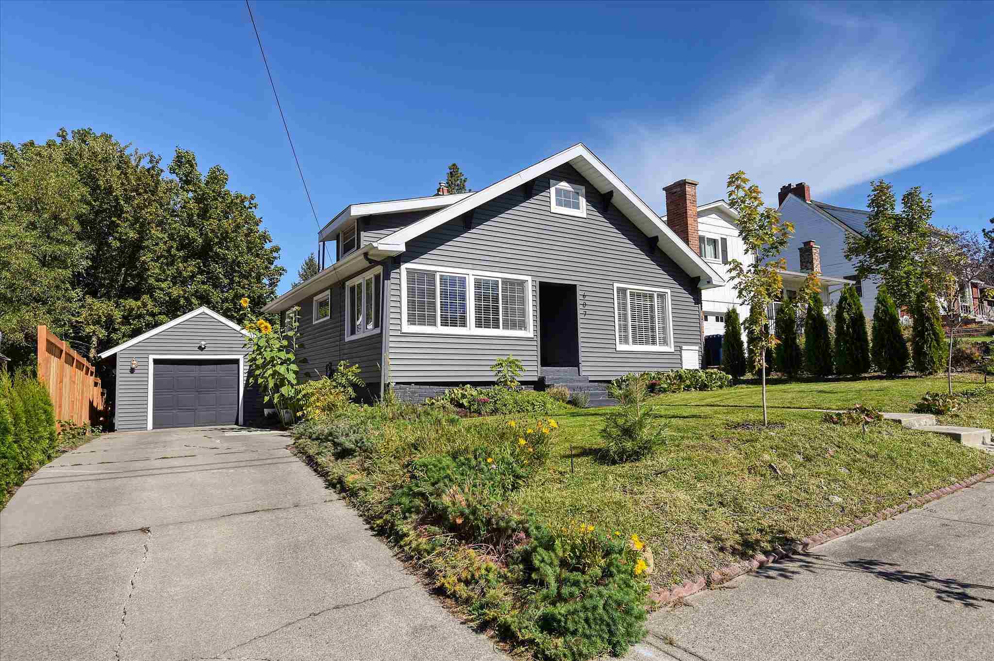 Property Photo:  607 E 18th Ave  WA 99203 