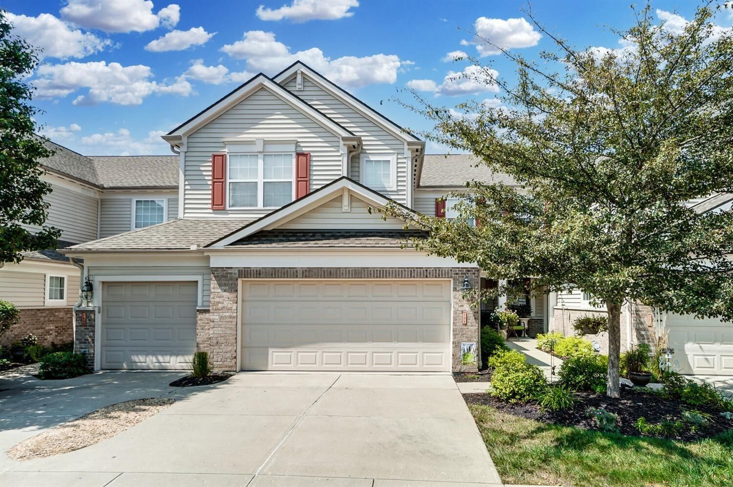 Property Photo:  