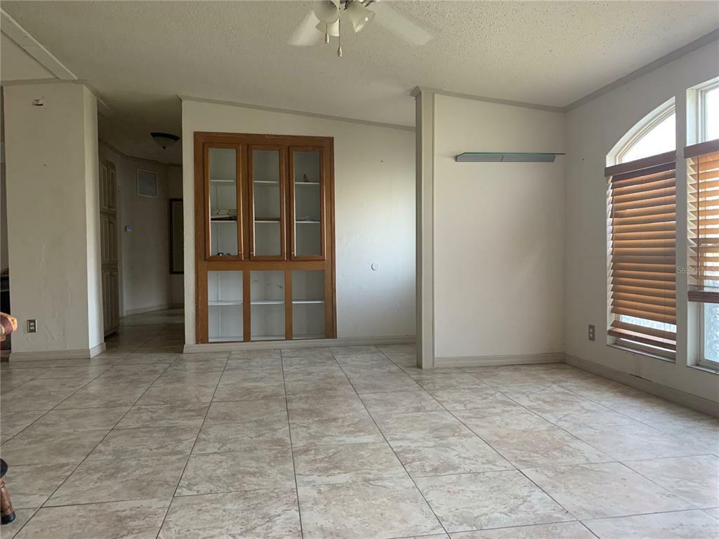 Property Photo:  1425 SE Peach Drive  FL 34266 