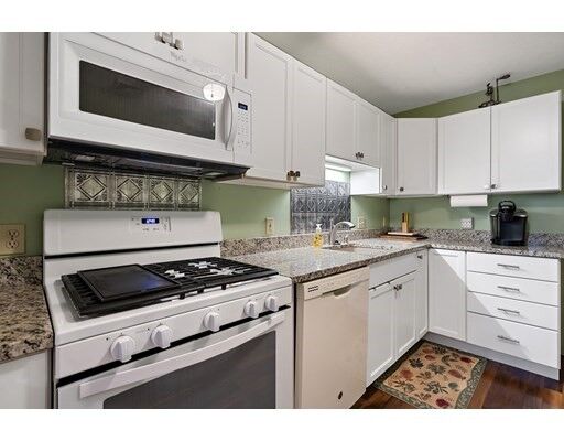 Property Photo:  14 Dallas Dr 104  MA 01826 