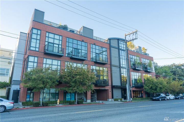 Property Photo:  2914 E Madison St 308  WA 98112 