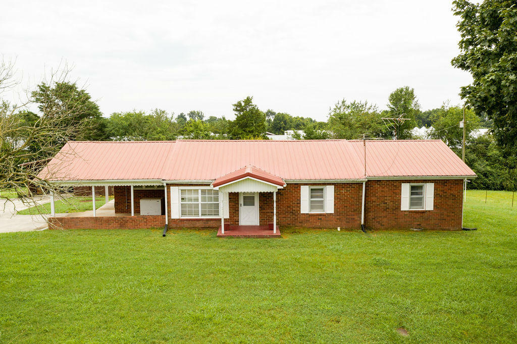 Property Photo:  1190 County Road 609  TN 37331 