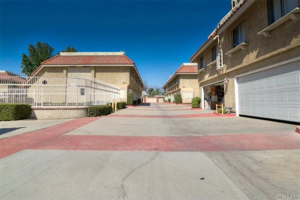 Property Photo: 1677 E Kingsley Avenue CA 91767