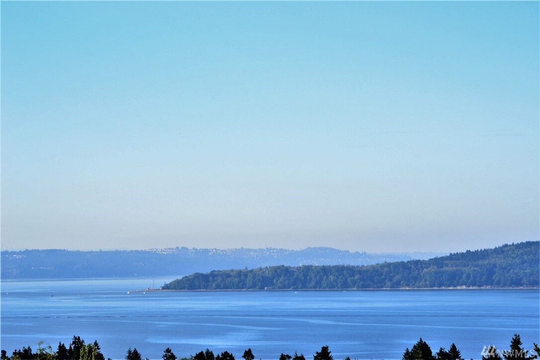 Property Photo:  16414 9th Ave SW  WA 98166 