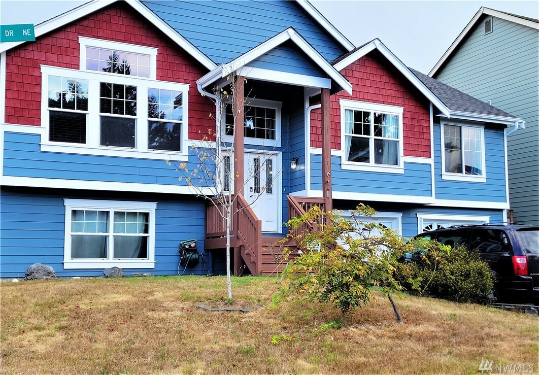 Property Photo: 18165 Mount Walker Dr NE WA 98370
