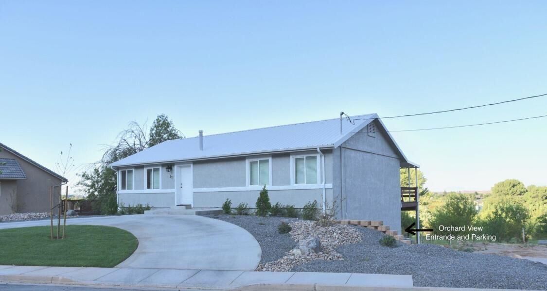 Property Photo:  271 N 100 E  UT 84745 