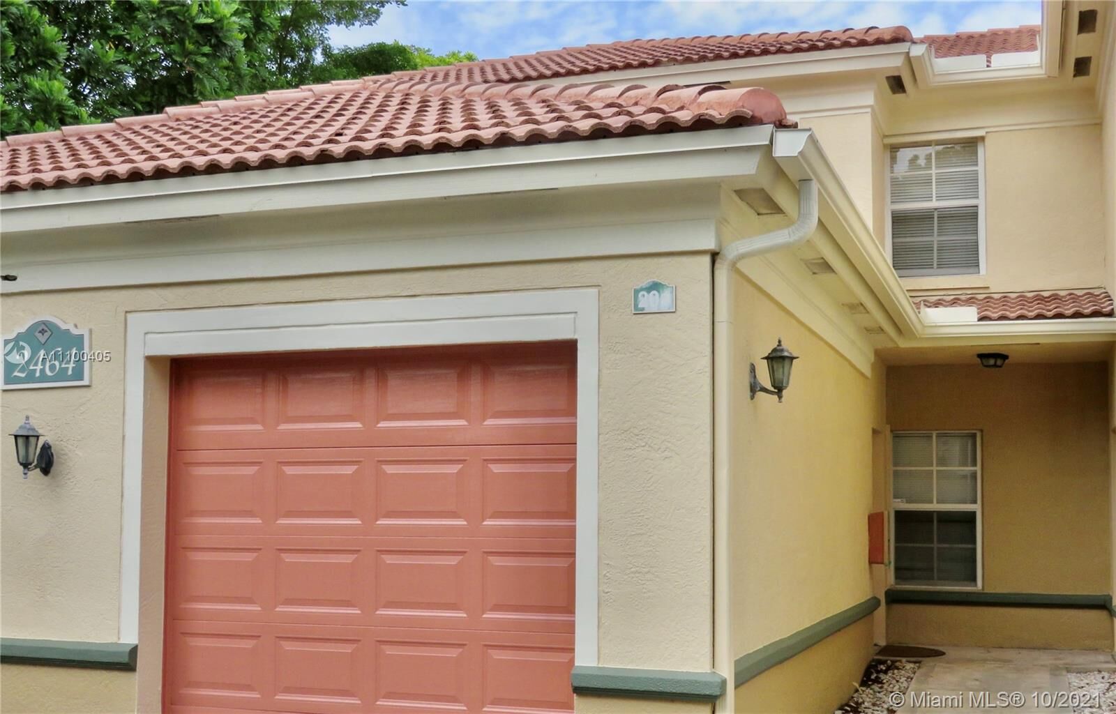 Property Photo: 2464 Centergate Dr 201 FL 33025