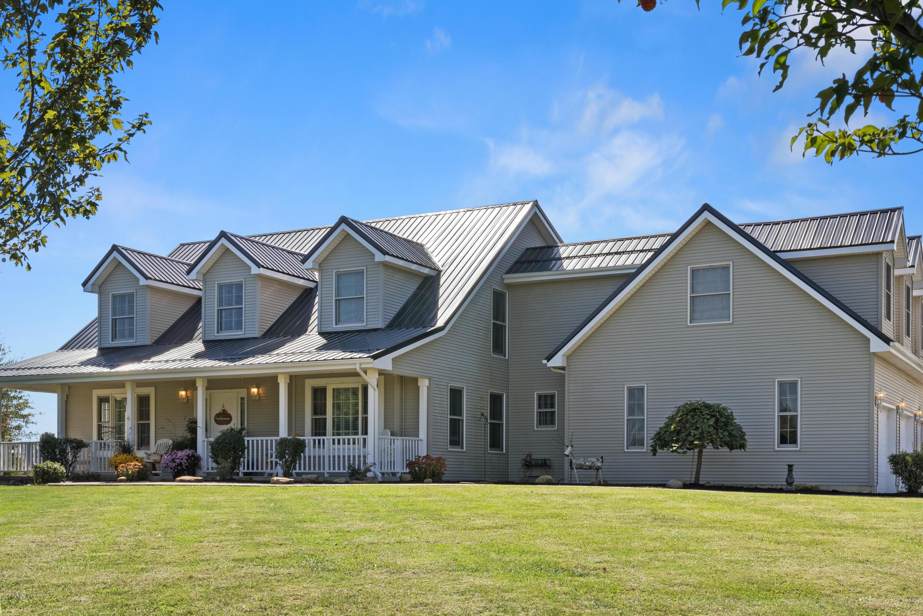 Property Photo:  8118 W Prospect Road  OH 45133 
