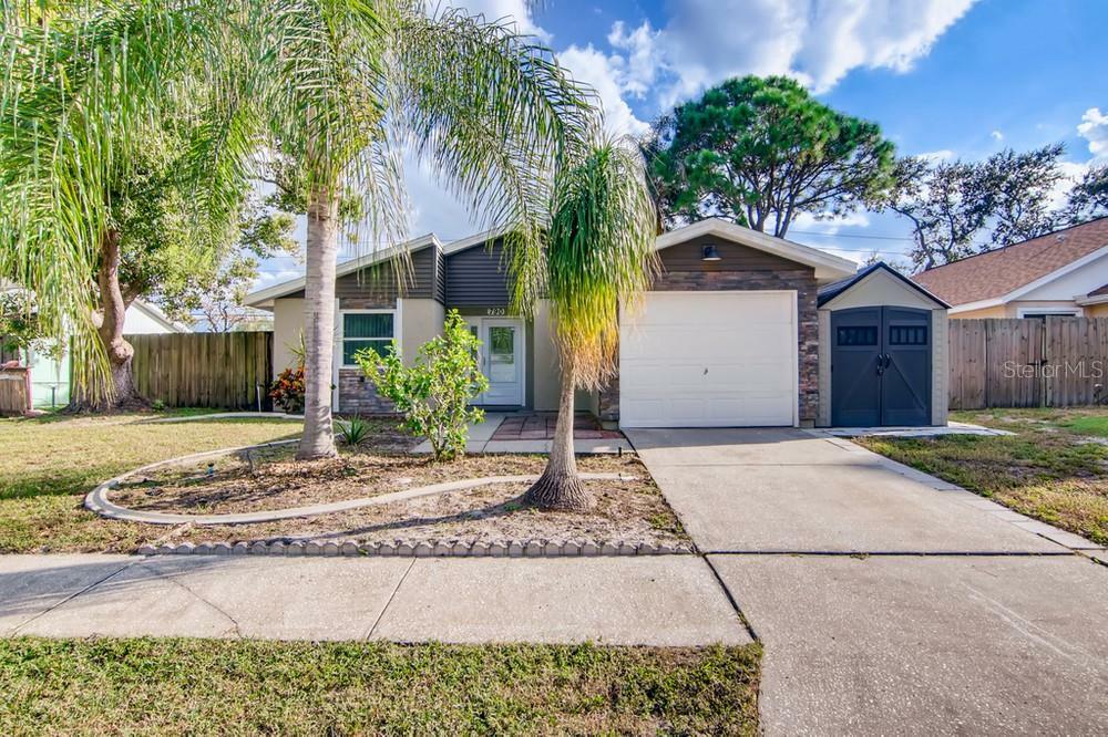 Property Photo: 790 Arthurs Court FL 34689