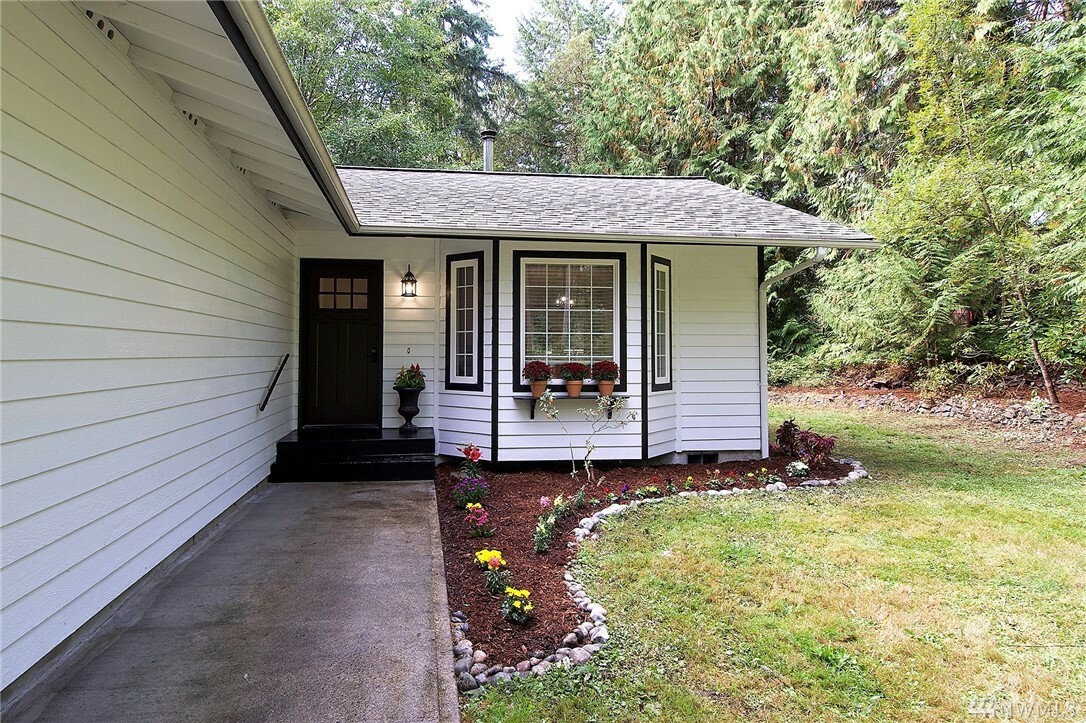 Property Photo:  2159 Ivy St  WA 98368 