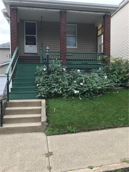 Property Photo:  528 Race St  PA 15425 