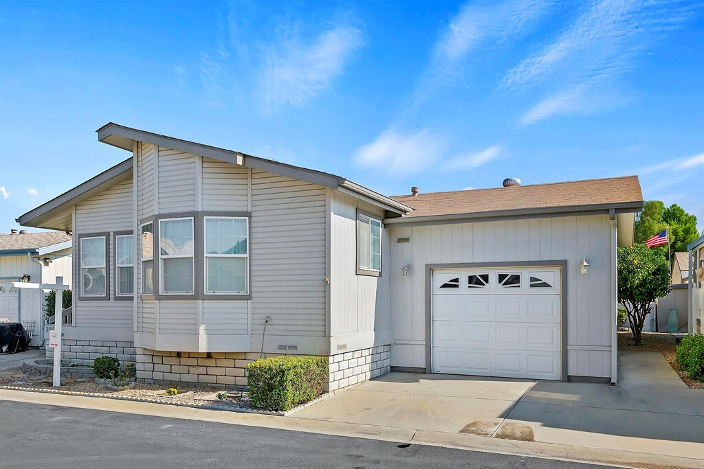 Property Photo: 11851 Riverside Drive Spc 255 CA 92040