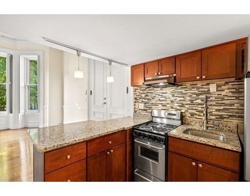 Property Photo:  29 Marlborough St 3  MA 02116 