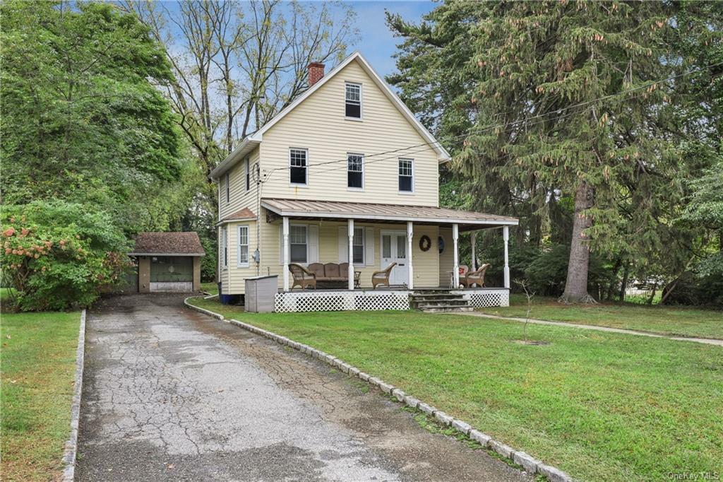 Property Photo:  15 Montrose Point Road  NY 10548 