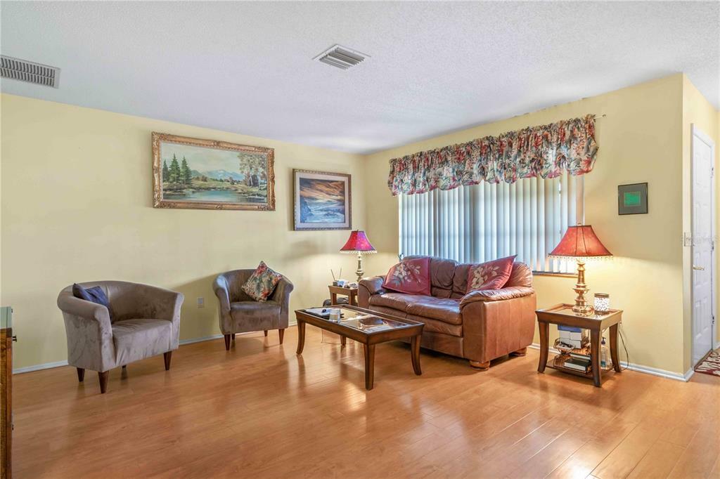 Property Photo:  19 Eppinger Drive  FL 33953 