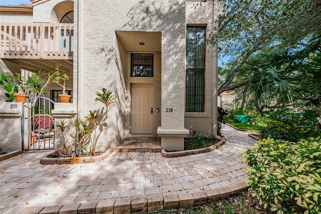 Property Photo:  218 Los Prados Drive 218  FL 34695 
