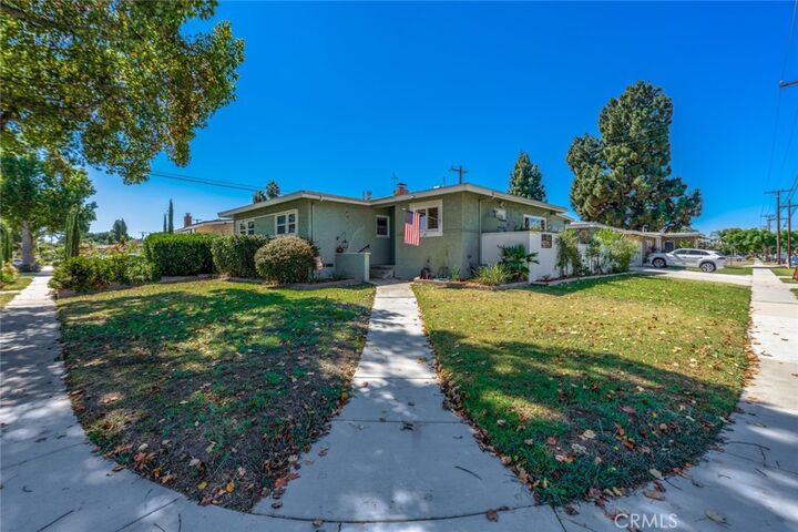 Property Photo:  3547 Carfax Avenue  CA 90808