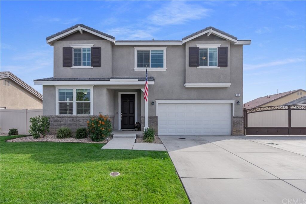 Property Photo: 223 Parkview Court CA 92320