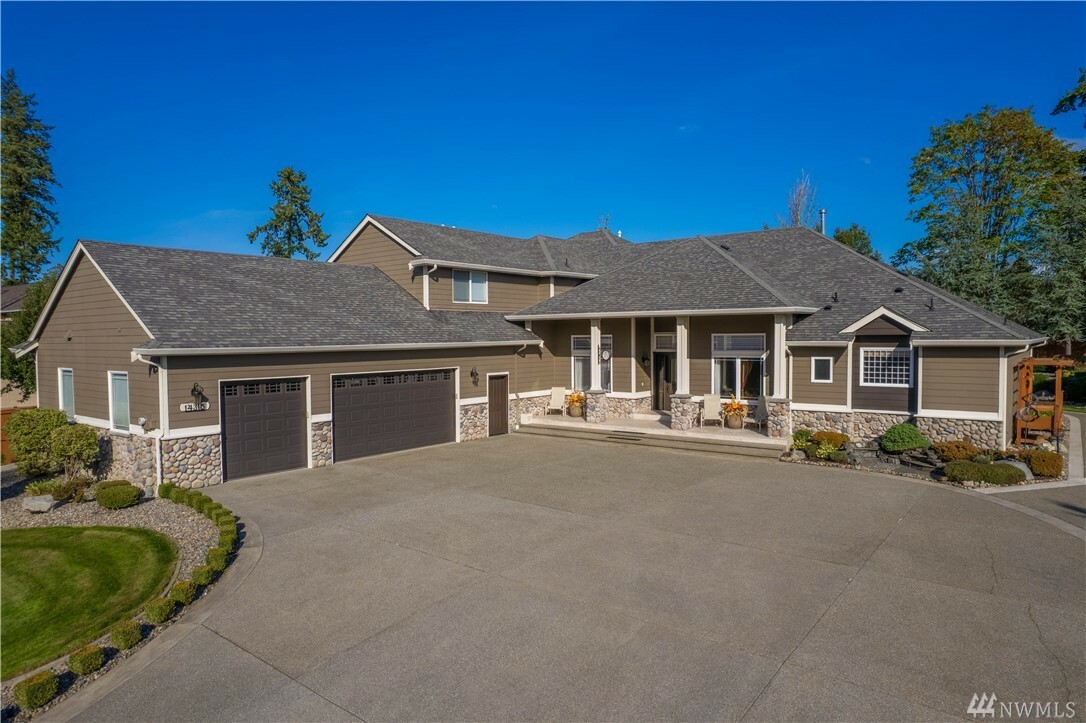 Property Photo: 14315 78th Ave E WA 98373