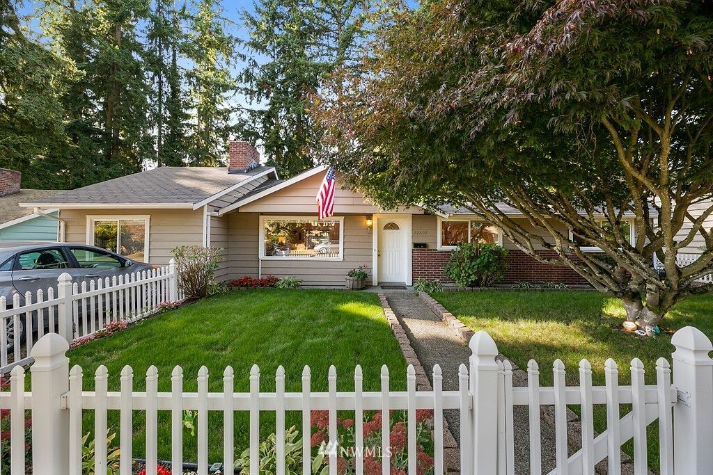 Property Photo:  22602  56th Avenue W  WA 98043 