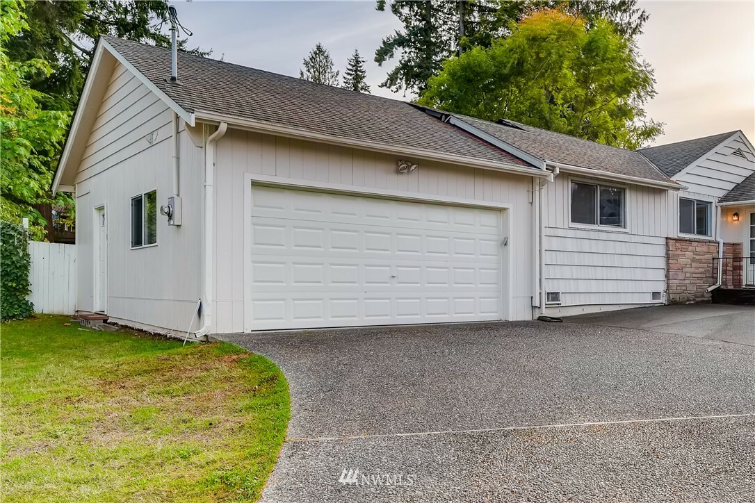 Property Photo:  5310  220th Street SW  WA 98043 