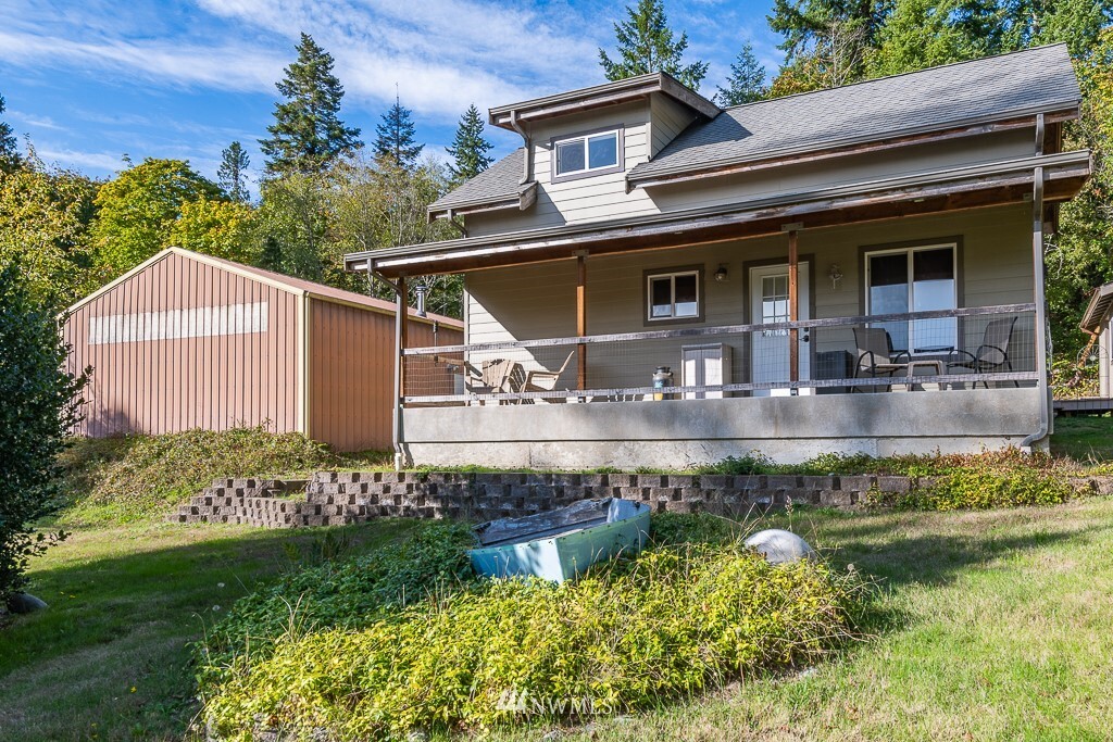 20584 Western Avenue NE  Indianola WA 98342 photo
